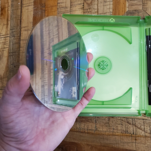 Xbox One Game Bundle - Picture 3 of 12